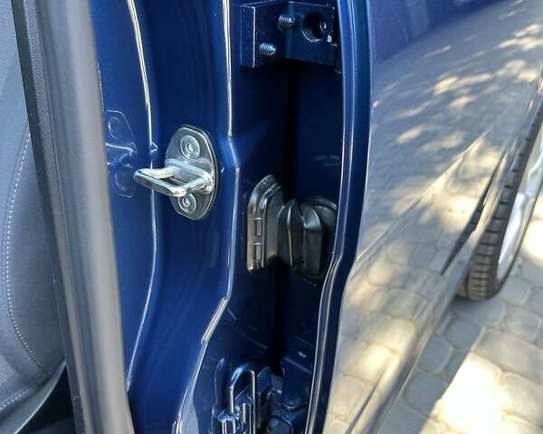 Синий Сеат Altea XL, объемом двигателя 0 л и пробегом 120 тыс. км за 11700 $, фото 1 на Automoto.ua