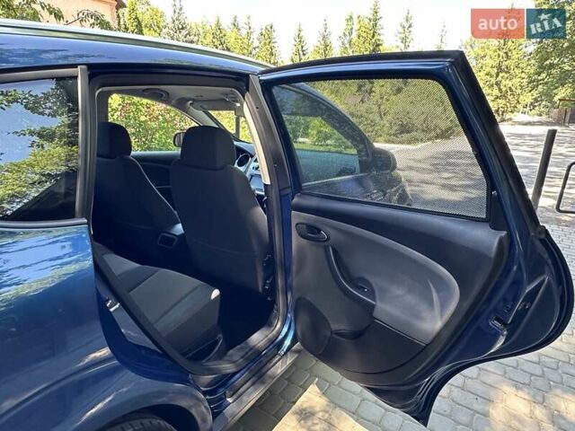 Синий Сеат Altea XL, объемом двигателя 0 л и пробегом 120 тыс. км за 11700 $, фото 17 на Automoto.ua