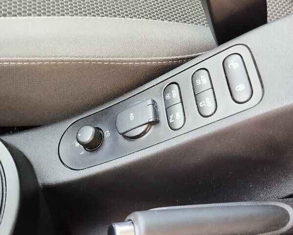 Синий Сеат Altea XL, объемом двигателя 1.6 л и пробегом 107 тыс. км за 10800 $, фото 7 на Automoto.ua