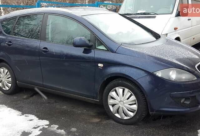 Синій Сеат Altea XL, об'ємом двигуна 1.4 л та пробігом 245 тис. км за 6500 $, фото 5 на Automoto.ua