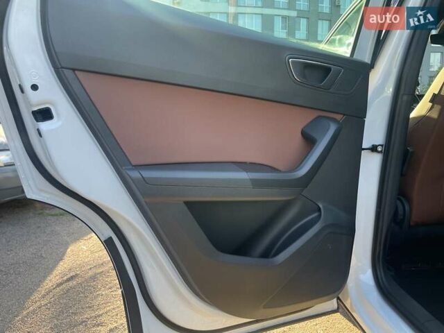 Белый Сеат Ateca, объемом двигателя 1.97 л и пробегом 81 тыс. км за 22900 $, фото 12 на Automoto.ua