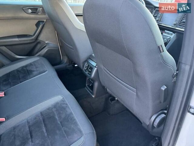 Белый Сеат Ateca, объемом двигателя 1.97 л и пробегом 165 тыс. км за 22800 $, фото 19 на Automoto.ua