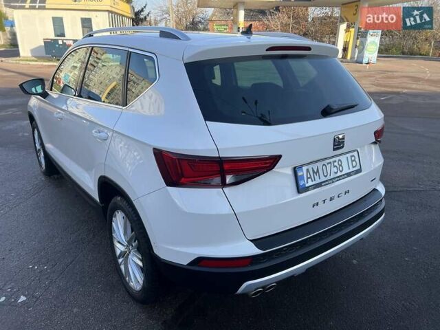 Белый Сеат Ateca, объемом двигателя 1.97 л и пробегом 165 тыс. км за 22800 $, фото 5 на Automoto.ua