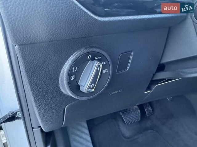 Белый Сеат Ateca, объемом двигателя 1.97 л и пробегом 165 тыс. км за 22800 $, фото 34 на Automoto.ua