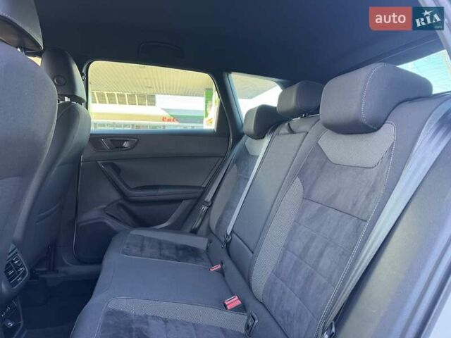 Белый Сеат Ateca, объемом двигателя 1.97 л и пробегом 165 тыс. км за 22800 $, фото 23 на Automoto.ua