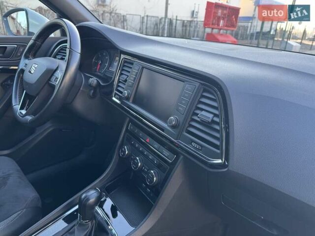 Белый Сеат Ateca, объемом двигателя 1.97 л и пробегом 165 тыс. км за 22800 $, фото 13 на Automoto.ua