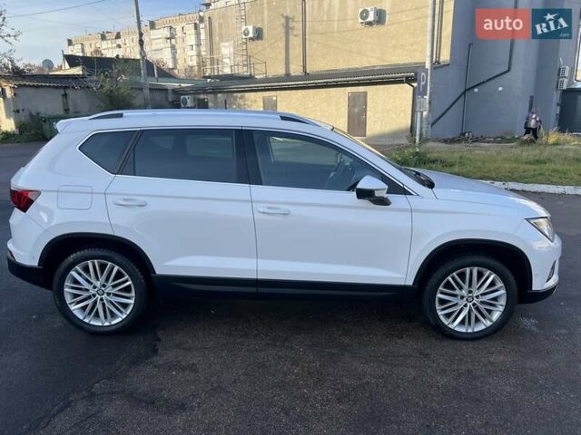 Белый Сеат Ateca, объемом двигателя 1.97 л и пробегом 165 тыс. км за 22800 $, фото 3 на Automoto.ua