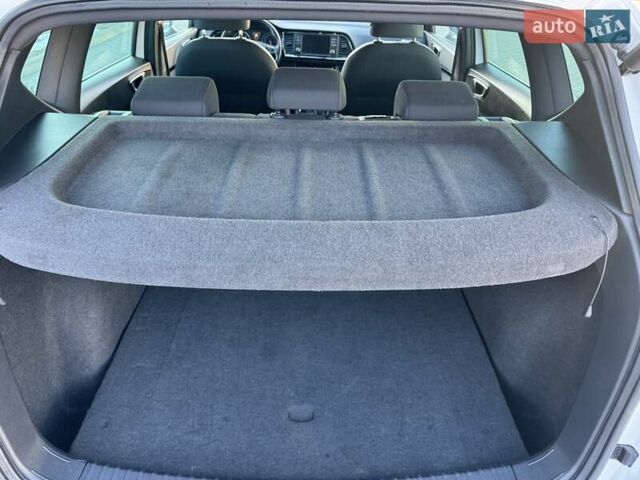 Белый Сеат Ateca, объемом двигателя 1.97 л и пробегом 165 тыс. км за 22800 $, фото 48 на Automoto.ua