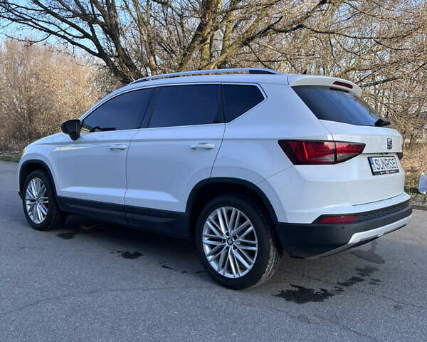 Белый Сеат Ateca, объемом двигателя 1.6 л и пробегом 130 тыс. км за 20500 $, фото 2 на Automoto.ua