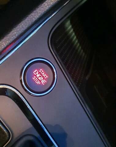 Белый Сеат Ateca, объемом двигателя 1.6 л и пробегом 196 тыс. км за 19150 $, фото 36 на Automoto.ua