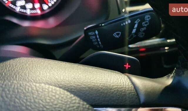 Белый Сеат Ateca, объемом двигателя 1.6 л и пробегом 196 тыс. км за 19150 $, фото 27 на Automoto.ua