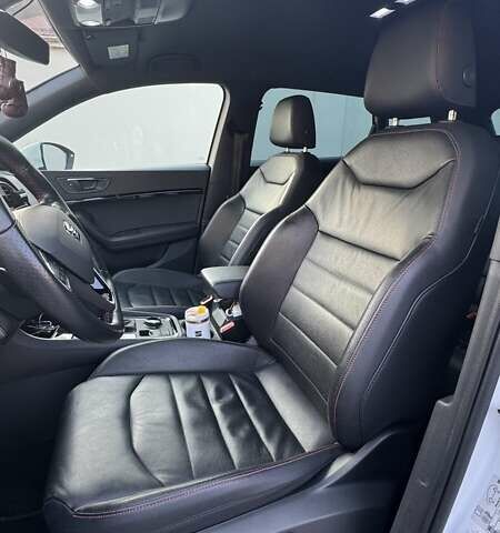 Белый Сеат Ateca, объемом двигателя 1.97 л и пробегом 102 тыс. км за 32000 $, фото 10 на Automoto.ua