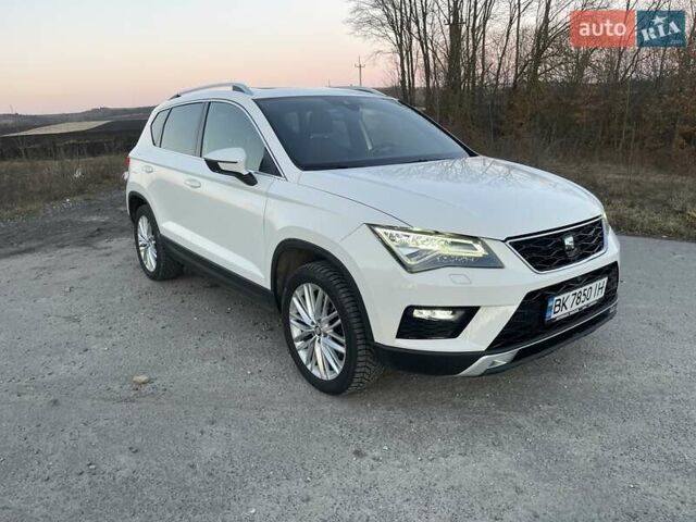 Белый Сеат Ateca, объемом двигателя 1.97 л и пробегом 194 тыс. км за 22900 $, фото 1 на Automoto.ua