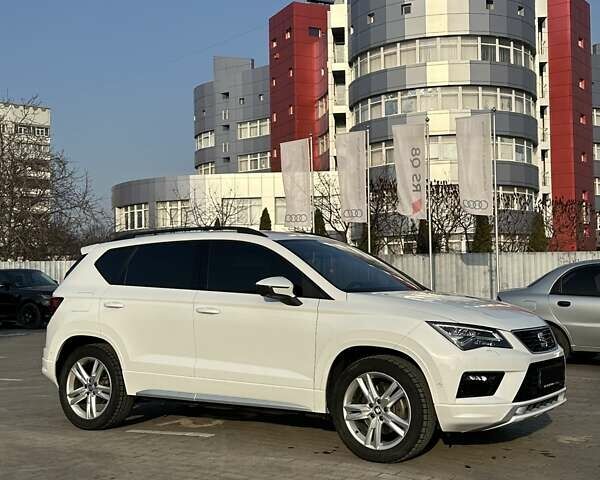 Белый Сеат Ateca, объемом двигателя 1.97 л и пробегом 101 тыс. км за 27500 $, фото 7 на Automoto.ua