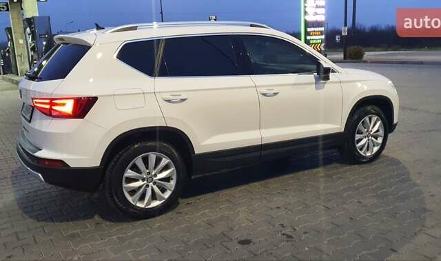 Белый Сеат Ateca, объемом двигателя 1.6 л и пробегом 196 тыс. км за 19150 $, фото 5 на Automoto.ua