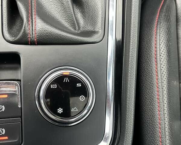 Білий Сеат Ateca, об'ємом двигуна 1.97 л та пробігом 226 тис. км за 24500 $, фото 11 на Automoto.ua