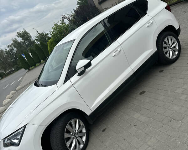 Белый Сеат Ateca, объемом двигателя 1.5 л и пробегом 90 тыс. км за 17999 $, фото 3 на Automoto.ua