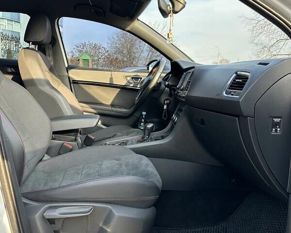 Белый Сеат Ateca, объемом двигателя 1.97 л и пробегом 101 тыс. км за 27500 $, фото 12 на Automoto.ua