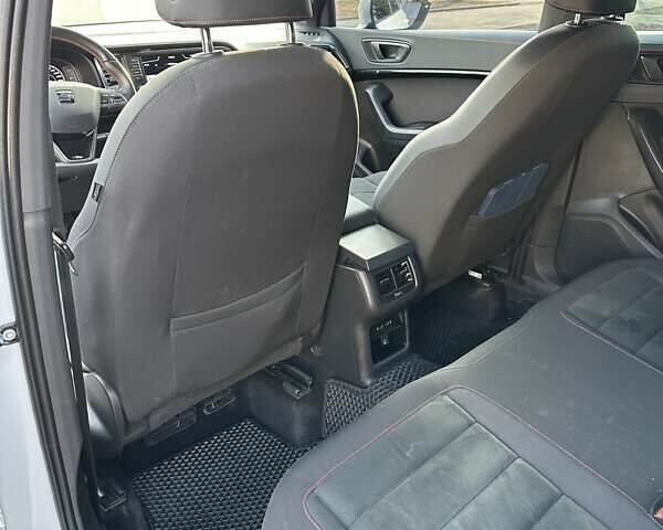 Белый Сеат Ateca, объемом двигателя 1.97 л и пробегом 101 тыс. км за 27500 $, фото 24 на Automoto.ua