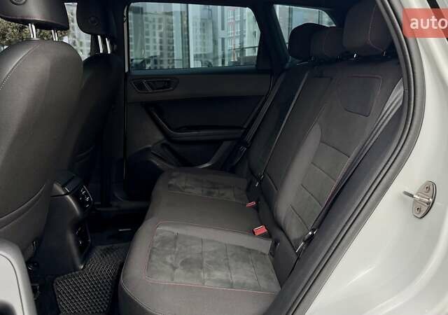 Белый Сеат Ateca, объемом двигателя 1.97 л и пробегом 113 тыс. км за 24000 $, фото 20 на Automoto.ua