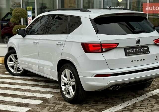 Белый Сеат Ateca, объемом двигателя 1.97 л и пробегом 113 тыс. км за 24000 $, фото 4 на Automoto.ua
