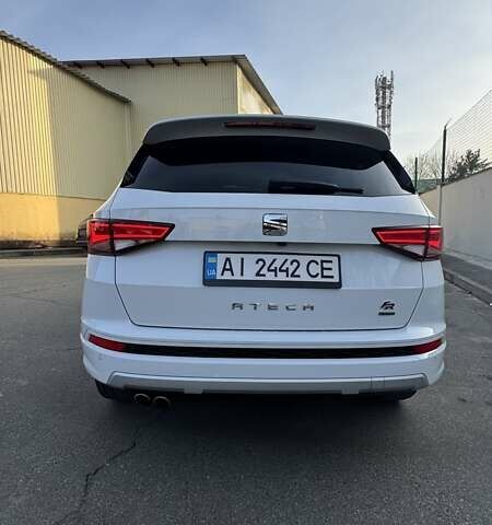 Белый Сеат Ateca, объемом двигателя 1.97 л и пробегом 102 тыс. км за 32000 $, фото 1 на Automoto.ua
