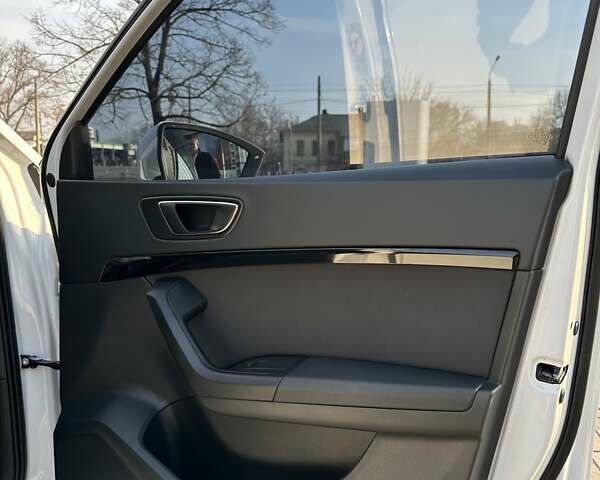 Белый Сеат Ateca, объемом двигателя 1.97 л и пробегом 101 тыс. км за 27500 $, фото 13 на Automoto.ua