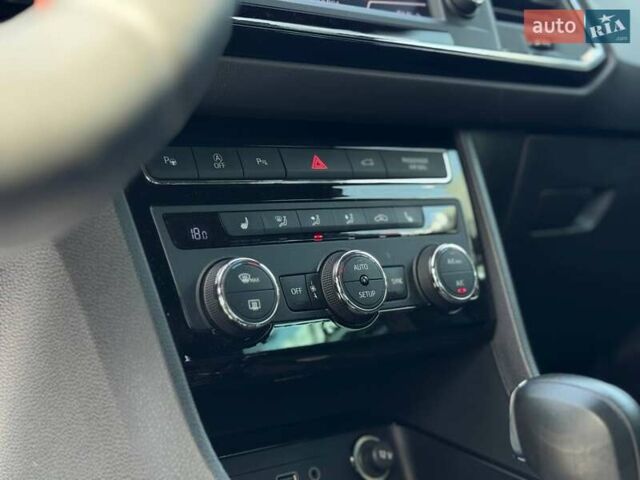 Белый Сеат Ateca, объемом двигателя 1.97 л и пробегом 24 тыс. км за 28000 $, фото 17 на Automoto.ua