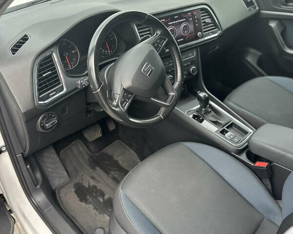 Белый Сеат Ateca, объемом двигателя 1.5 л и пробегом 90 тыс. км за 17999 $, фото 16 на Automoto.ua