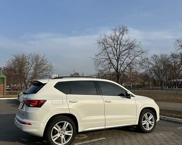 Белый Сеат Ateca, объемом двигателя 1.97 л и пробегом 101 тыс. км за 27500 $, фото 5 на Automoto.ua