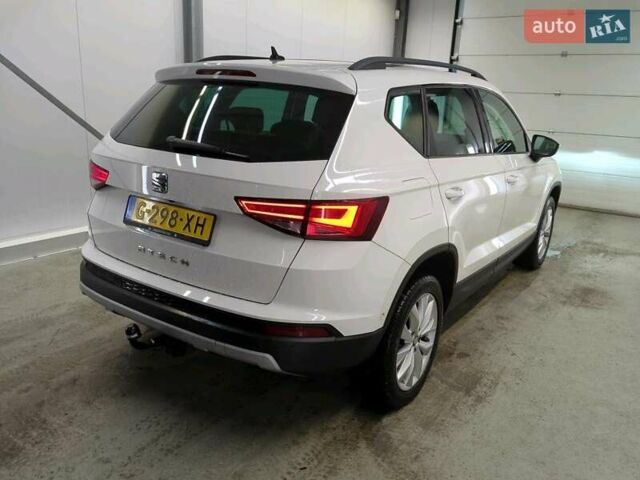 Белый Сеат Ateca, объемом двигателя 1.5 л и пробегом 106 тыс. км за 11100 $, фото 3 на Automoto.ua