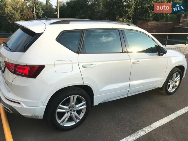 Белый Сеат Ateca, объемом двигателя 1.97 л и пробегом 11 тыс. км за 35000 $, фото 2 на Automoto.ua