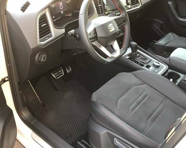Белый Сеат Ateca, объемом двигателя 1.97 л и пробегом 11 тыс. км за 35000 $, фото 6 на Automoto.ua