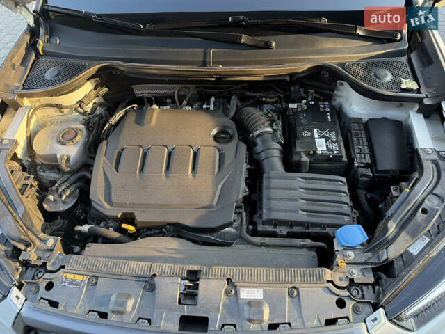 Белый Сеат Ateca, объемом двигателя 1.97 л и пробегом 38 тыс. км за 34200 $, фото 24 на Automoto.ua
