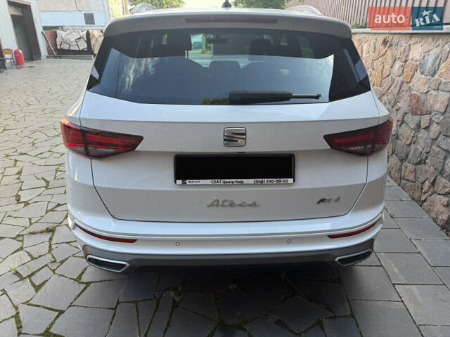 Белый Сеат Ateca, объемом двигателя 1.97 л и пробегом 38 тыс. км за 34200 $, фото 4 на Automoto.ua