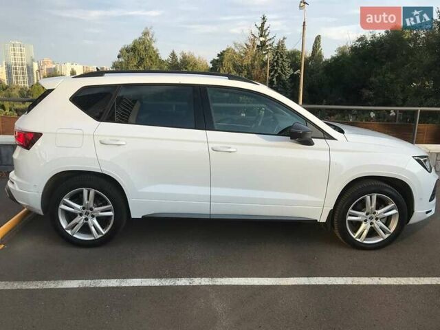 Белый Сеат Ateca, объемом двигателя 1.97 л и пробегом 11 тыс. км за 35000 $, фото 1 на Automoto.ua