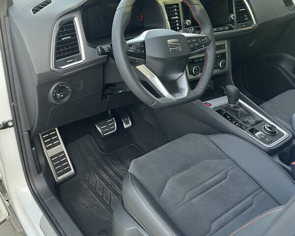 Белый Сеат Ateca, объемом двигателя 1.97 л и пробегом 38 тыс. км за 34200 $, фото 10 на Automoto.ua
