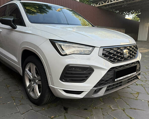 Белый Сеат Ateca, объемом двигателя 1.97 л и пробегом 38 тыс. км за 34200 $, фото 6 на Automoto.ua