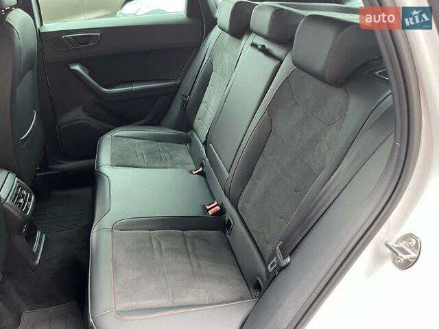 Белый Сеат Ateca, объемом двигателя 1.97 л и пробегом 9 тыс. км за 36128 $, фото 17 на Automoto.ua