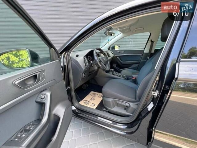 Черный Сеат Ateca, объемом двигателя 1.4 л и пробегом 158 тыс. км за 17400 $, фото 5 на Automoto.ua