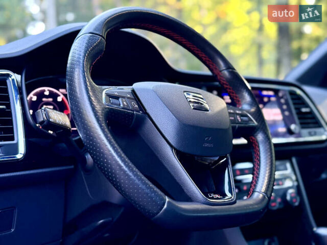 Черный Сеат Ateca, объемом двигателя 1.97 л и пробегом 231 тыс. км за 18750 $, фото 48 на Automoto.ua