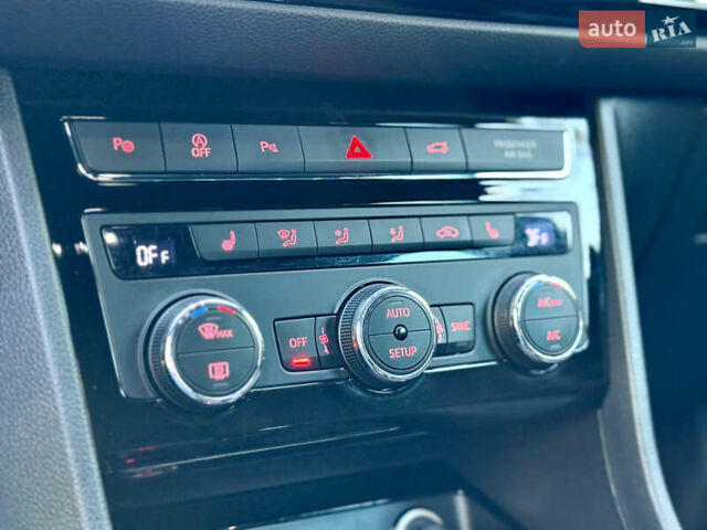 Черный Сеат Ateca, объемом двигателя 1.97 л и пробегом 231 тыс. км за 18750 $, фото 63 на Automoto.ua