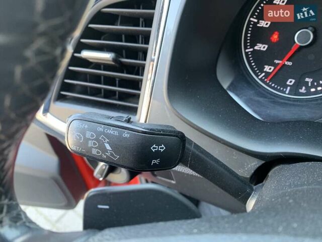 Красный Сеат Ateca, объемом двигателя 1.4 л и пробегом 101 тыс. км за 16700 $, фото 32 на Automoto.ua