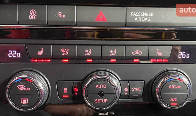 Красный Сеат Ateca, объемом двигателя 2 л и пробегом 184 тыс. км за 24950 $, фото 24 на Automoto.ua