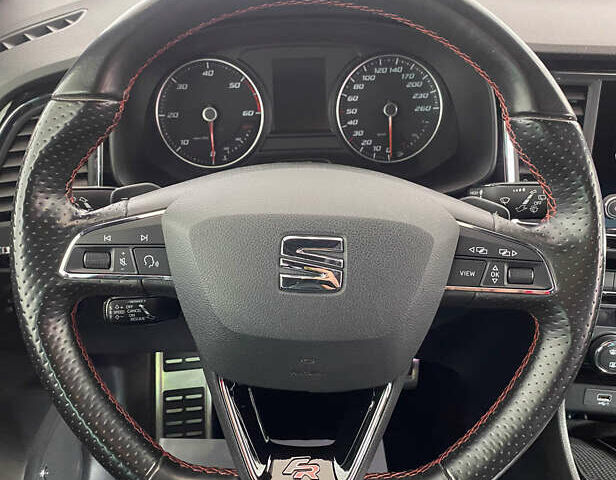 Красный Сеат Ateca, объемом двигателя 2 л и пробегом 184 тыс. км за 24950 $, фото 12 на Automoto.ua