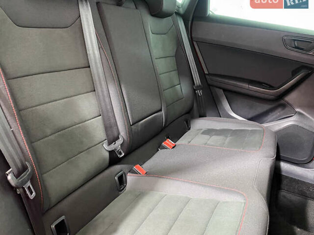 Красный Сеат Ateca, объемом двигателя 2 л и пробегом 184 тыс. км за 24950 $, фото 9 на Automoto.ua