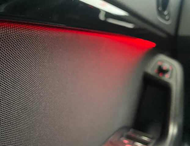 Красный Сеат Ateca, объемом двигателя 2 л и пробегом 184 тыс. км за 24950 $, фото 41 на Automoto.ua