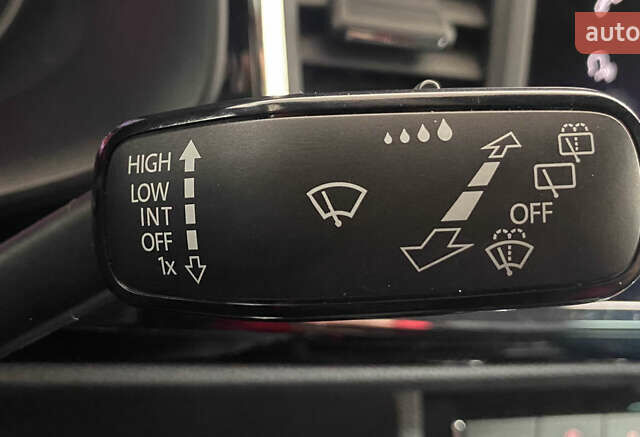 Красный Сеат Ateca, объемом двигателя 2 л и пробегом 184 тыс. км за 24950 $, фото 18 на Automoto.ua