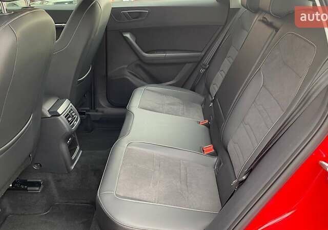 Красный Сеат Ateca, объемом двигателя 1.4 л и пробегом 1 тыс. км за 31076 $, фото 13 на Automoto.ua