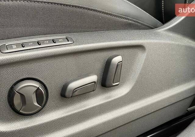 Красный Сеат Ateca, объемом двигателя 1.4 л и пробегом 1 тыс. км за 31076 $, фото 9 на Automoto.ua